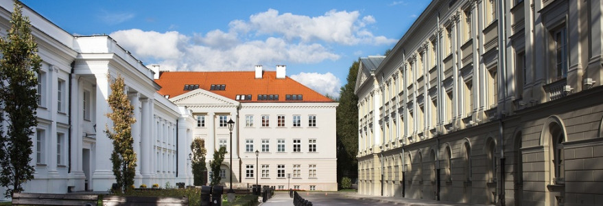 Zabytkowy kampus przy Krakowskim Przedmieściu