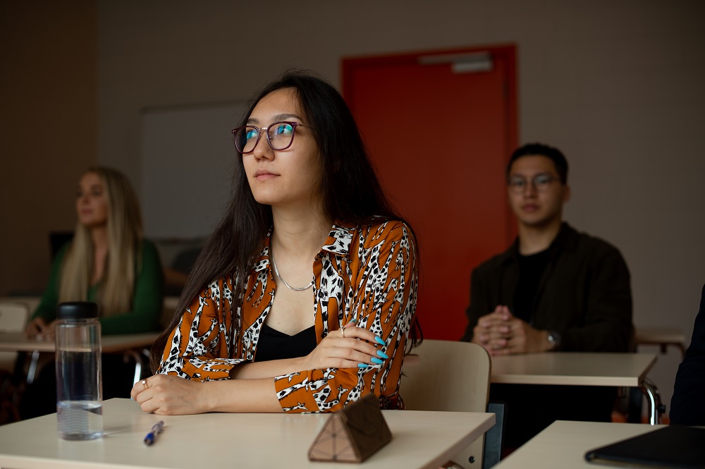 Program antydropoutowy na UW