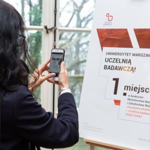 Uniwersytet Warszawski otrzymał status uczelni badawczej w konkursie Ministerstwa Nauki i IDUB, Szkolnictwa Wyższego „Inicjatywa doskonałości”.