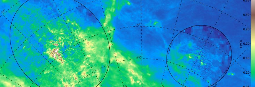 Mapa OGLE poczerwienienia międzygwiazdowego, E(V-I), w kierunku Wielkiego (lewy owal) i Małego (prawy owal) Obłoków Magellana. Poczerwienienie pomiędzy Obłokami pochodzi z innych badań.