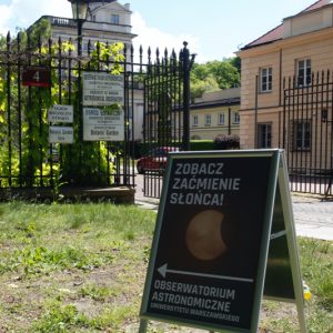 Obserwacje częściowego zaćmienia Słońca w OA UW. Fot. Ewa Zegler-Poleska.