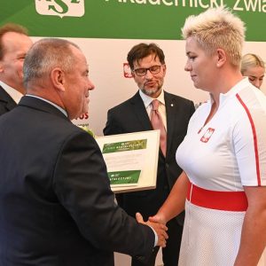 Anita Włodarczyk ─ zdobywczyni złotego medalu w rzucie młotem.