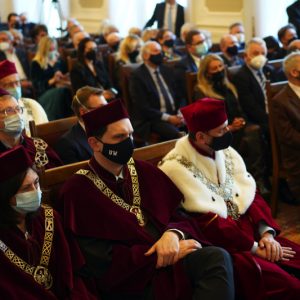 Uroczystość nadania tytułu doktora honoris causa UW prof. Andrzejowi Koźmińskiemu.