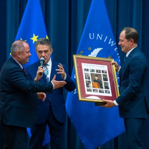 Mark. F. Brzezinski, ambasador Stanów Zjednoczonych w Polsce, z wykładem na UW. Fot. M. Kaźmierczak/UW.