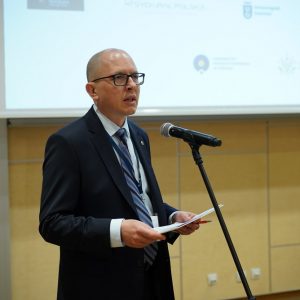 Prof. Konrad Banaszek podczas inauguracji Klastra Q. Fot. M. Kaźmierczak/UW.