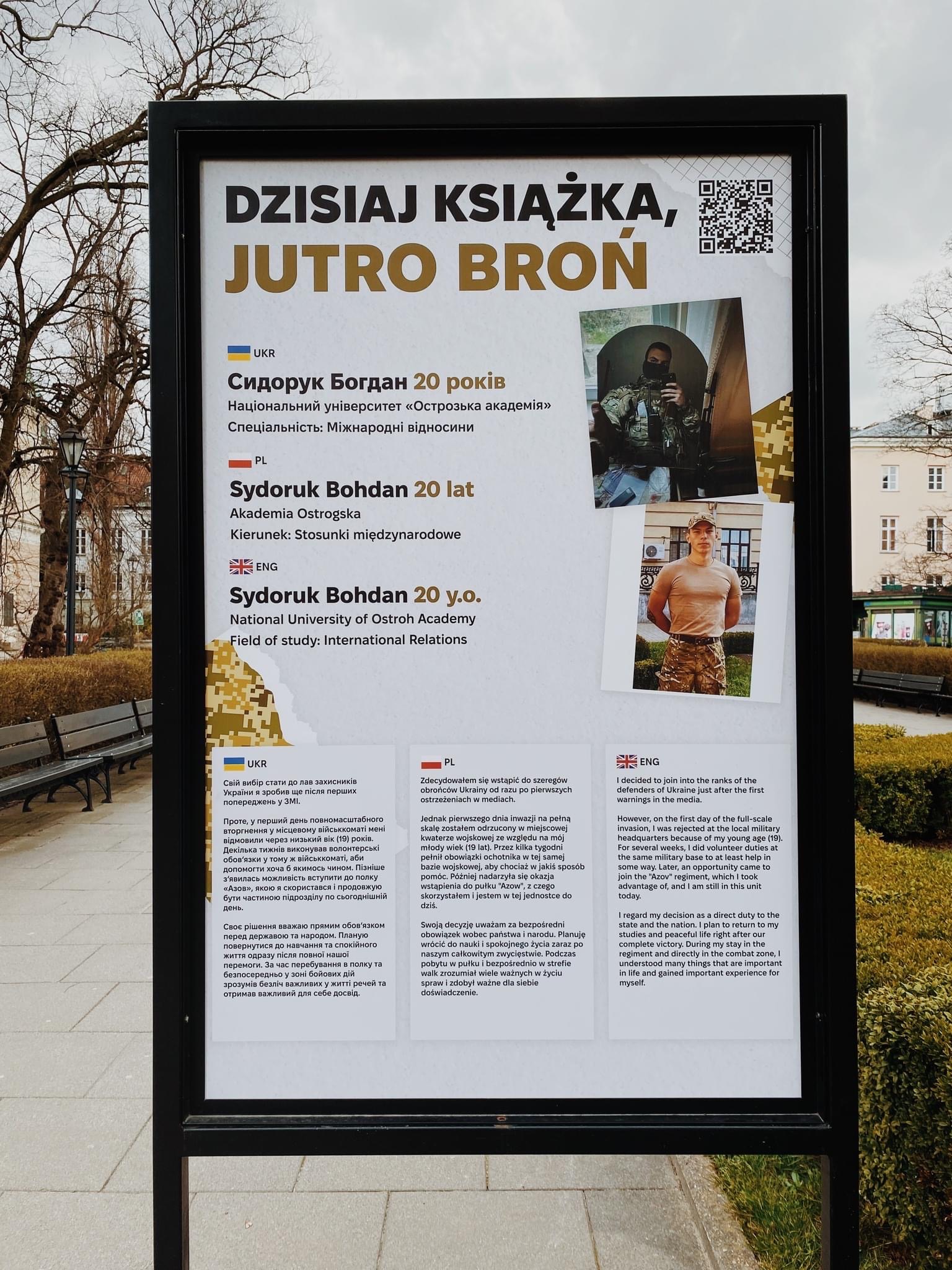 Dzisiaj książka, jutro broń