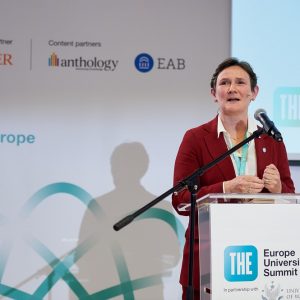 Prof. Irene Tracey z Uniwersytetu Oksfordzkiego podczas THE Europe Universities Summit. Fot. Mirosław Kaźmierczak/UW