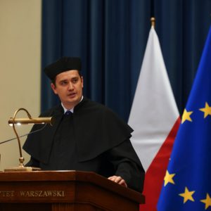 Aleksander Hebda, przewodniczący Samorządu Studentów UW, podczas inauguracji roku akademickiego 2023/2024 na UW. Fot. Mirosław Kaźmierczak/UW