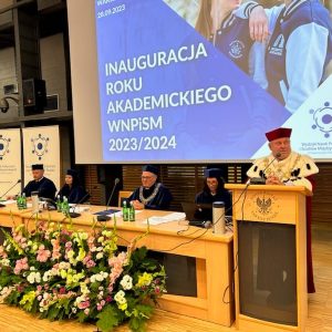 Inauguracja roku akademickiego 2023/2024 na Wydziale Nauk Politycznych i Studiów Międzynarodowych UW. Źródło: WNPiSM UW