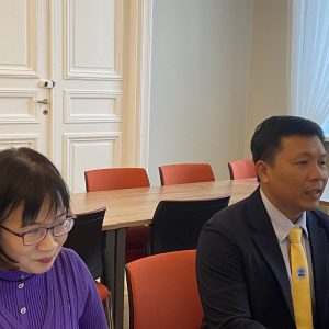 Dr Thuy Thanh Tieu i prof. Hoa Minh Nguyen z Tra Vinh University. Fot. Anna Stobiecka/UW