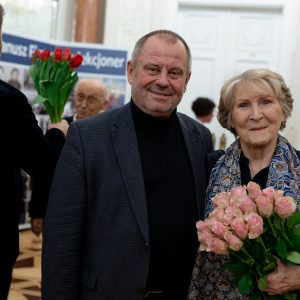 Rektor UW prof. Alojzy Z. Nowak z Ireną Santor. Fot. Mirosław Kaźmierczak/UW