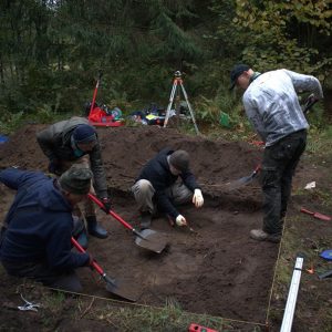 Prace na stanowisku w Puszczy Boreckiej. Źródło: profil fundacji Terra Desolata na Facebooku