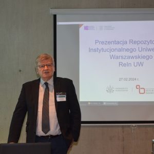Prof. Zygmunt Lalak, prorektor UW ds. badań, podczas otwarcia Repozytorium Instytucjonalnego UW. Źródło: BUW