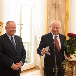 Uroczystość nadania tytułu doktora honoris causa Uniwersytetu Warszawskiego prof. Dieterowi Vollhardtowi.