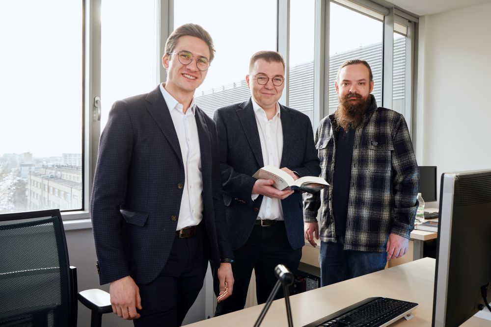 Kontrolowanie zderzeń międzyatomowych