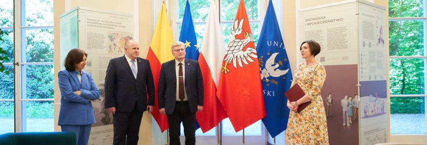 Wystawa Wydziału Nauk Ekonomicznych. Fot. Mirosław Kaźmierczak/UW