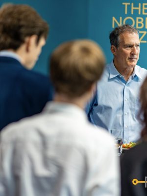 Spotkanie studentów UW z noblistą prof. Craigiem Mello. Fot. FORUM