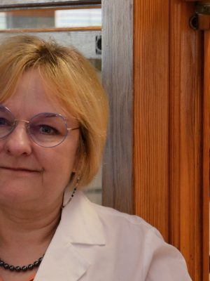 Prof. Elżbieta Megiel z Wydziału Chemii UW. Fot. Materiały własne