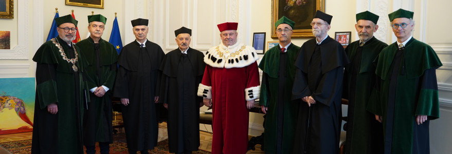 Uroczystość odnowienia doktoratów prof. Andrzeja Kruszewskiego, prof. Marcina Kubiaka i prof. Kazimierza Stępnia. Fot. Mirosław Kaźmierczak/UW