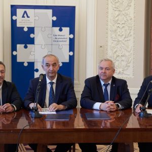 Inauguracja grantu ERC. Polsko-uzbecka umowa dotycząca powstania laboratorium. Fot. Mirosław Kaźmierczak/UW