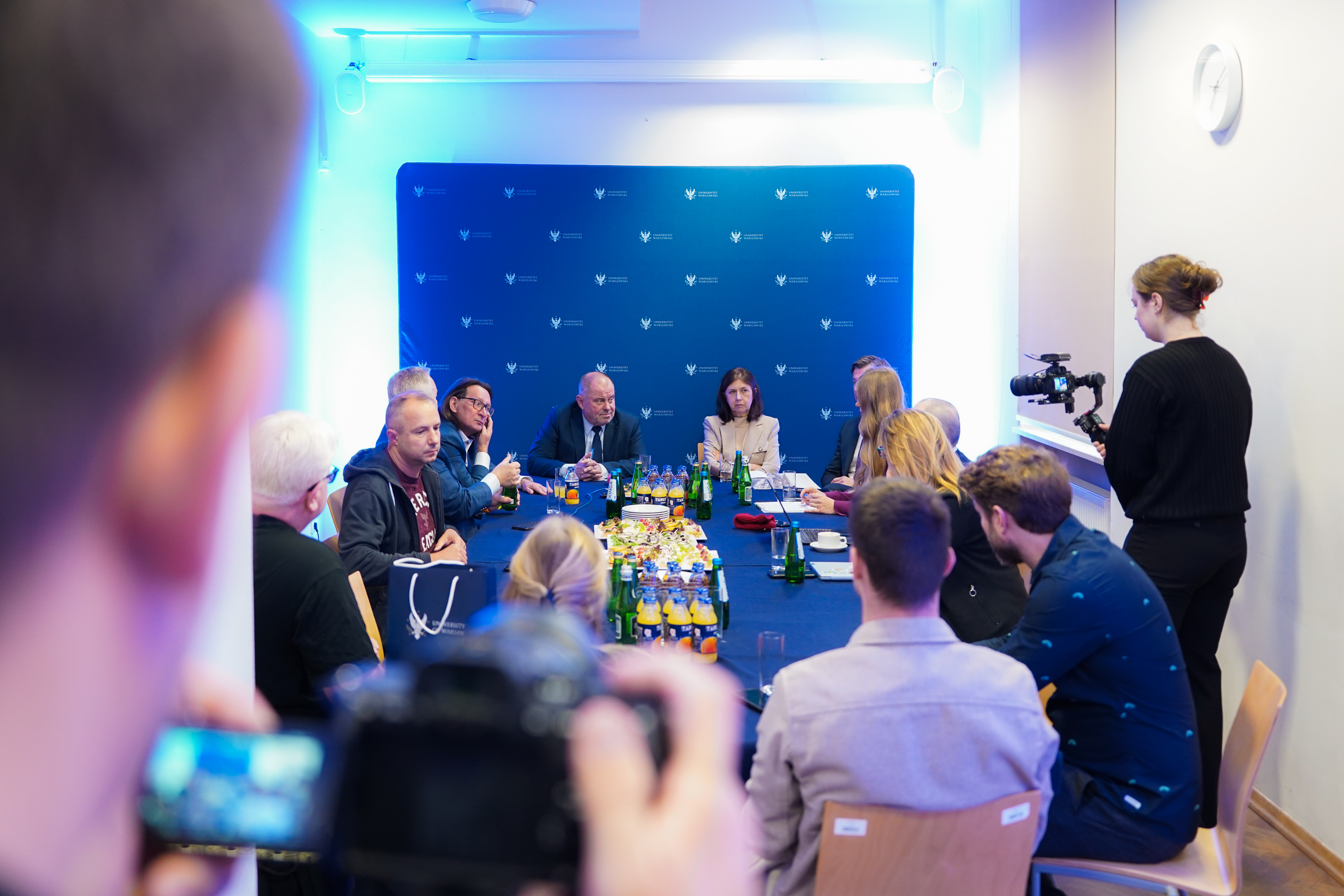 Śniadanie prasowe na UW