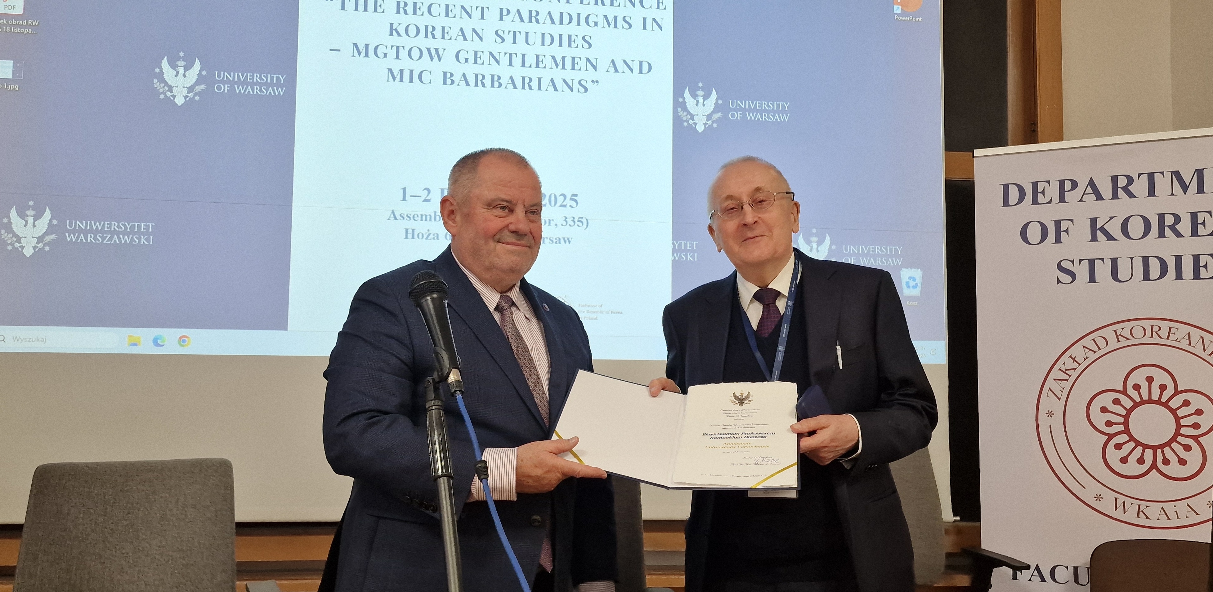 Wyróżnienie za rozwój koreanistyki na UW