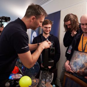 Finał trasy „IGNIS” z dr. inż. Sławoszem Uznańskim-Wiśniewskim na UW. Fot. UW