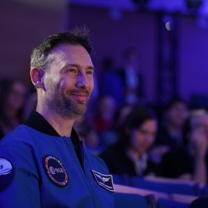 Finał trasy „IGNIS” z dr. inż. Sławoszem Uznańskim-Wiśniewskim na UW. Fot. UW.