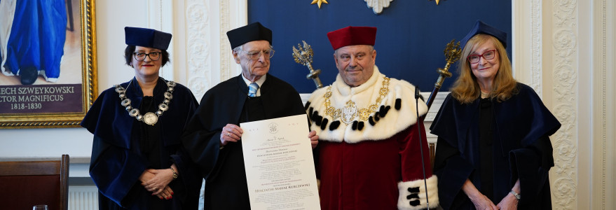 Odnowienie doktoratu prof. Jacka M. Kurczewskiego. Fot. Mirosław Kaźmierczak/UW
