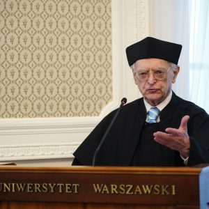 Odnowienie doktoratu prof. Jacka M. Kurczewskiego. Fot. Mirosław Kaźmierczak/UW