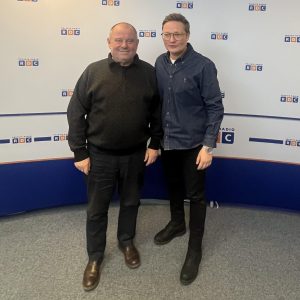 Rektor UW podczas wywiadu w Polskim Radiu RDC. Źródło: UW
