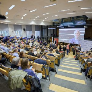 Spotkanie z Alesiem Bialackim, laureatem Pokojowej Nagrody Nobla. Fot. Krystian Szczęsny/UW