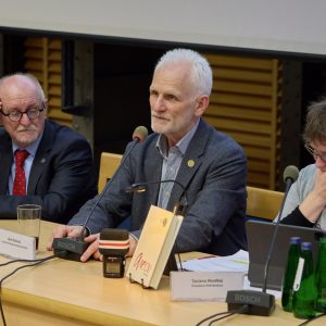 Spotkanie z Alesiem Bialackim, laureatem Pokojowej Nagrody Nobla. Fot. Krystian Szczęsny/UW
