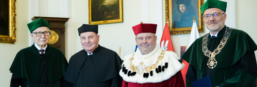Odnowienie doktoratu prof. Jacka Lipkowskiego. Fot. Mirosław Kaźmierczak/UW