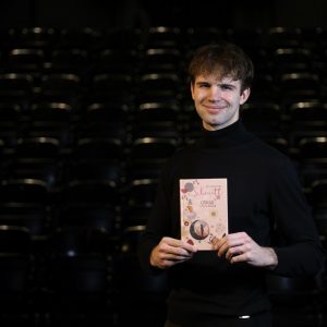 Bartosz Adamski w Czytaj z UW. Fot. Mirosław Kaźmierczak/UW