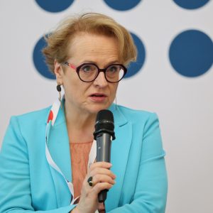 UW z akredytacją NAWA. Źródło: UW