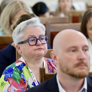 UW z akredytacją NAWA. Źródło: UW