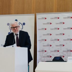 O współpracy regionalnej. Źródło: WNPiSM UW