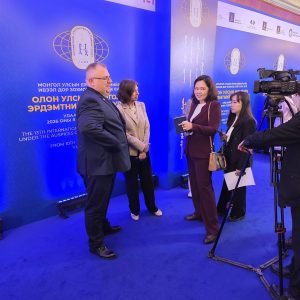 Wizyta delegacji z Uniwersytetu Warszawskiego w Mongolii. Źródło: UW